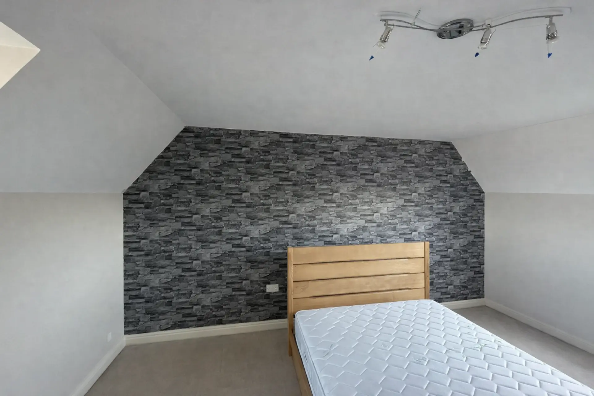  Wallpapering Services Northampton, Kettering and Corby